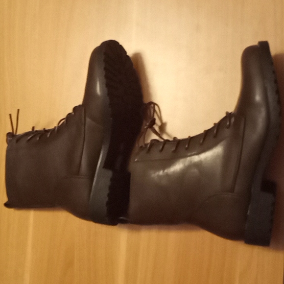 Catherine Malandrino "Booney" (Brown) Vegan Leather Lace Up Boots Size 8.5 (NWT) - Picture 4 of 8